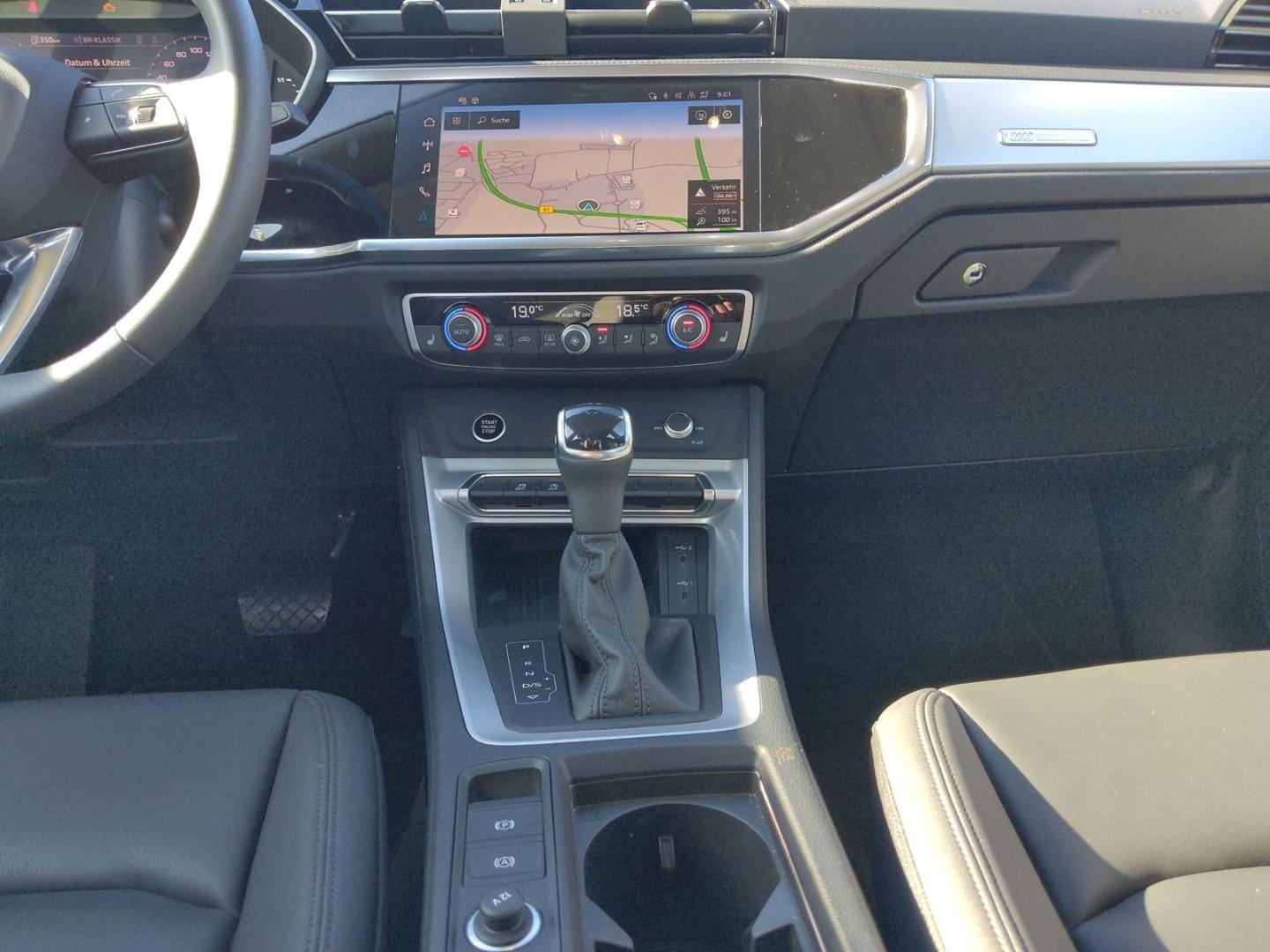 Bild über Audi Q3 TFSI 110 kW S tronic - für weitere Informationen kontaktieren Sie den Audi Partner