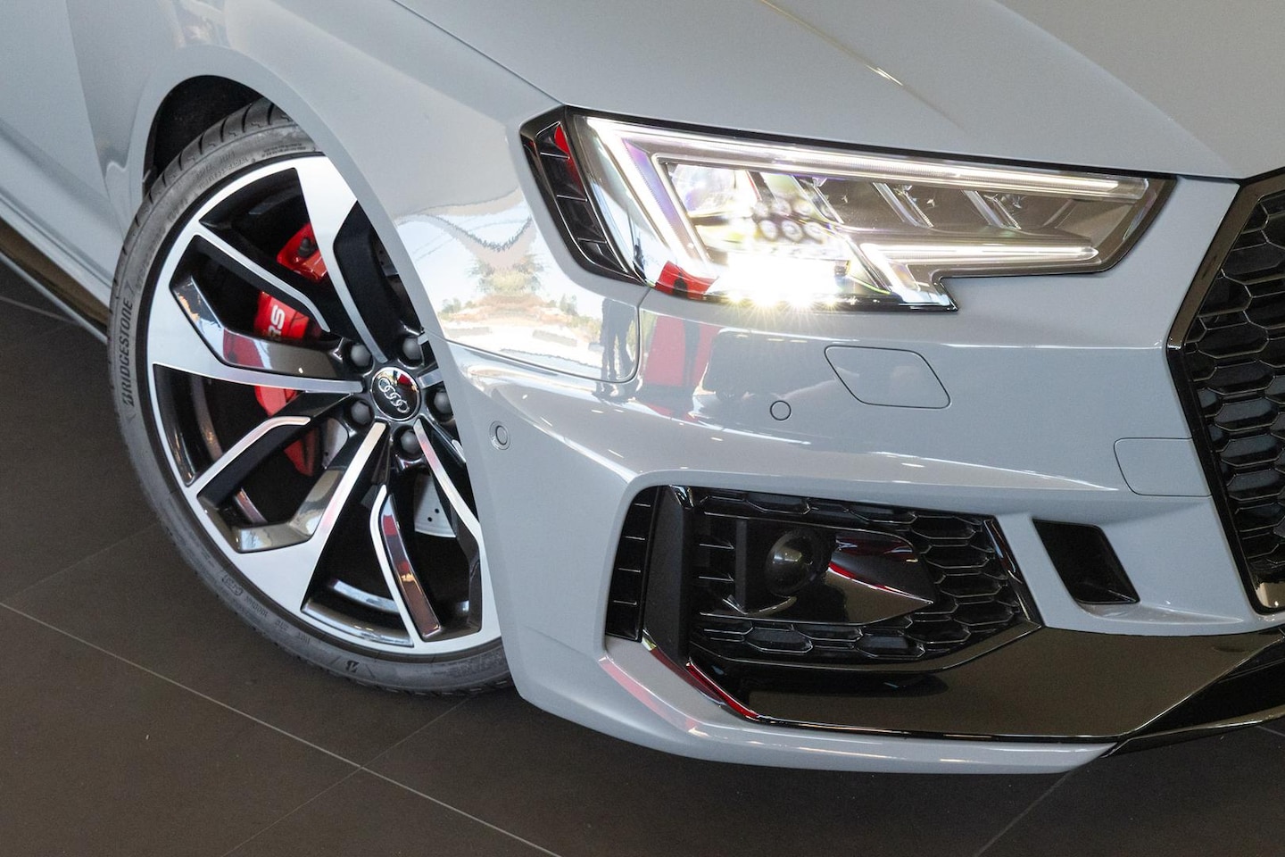 Image about Audi RS 4 Avant 2.9 TFSI
