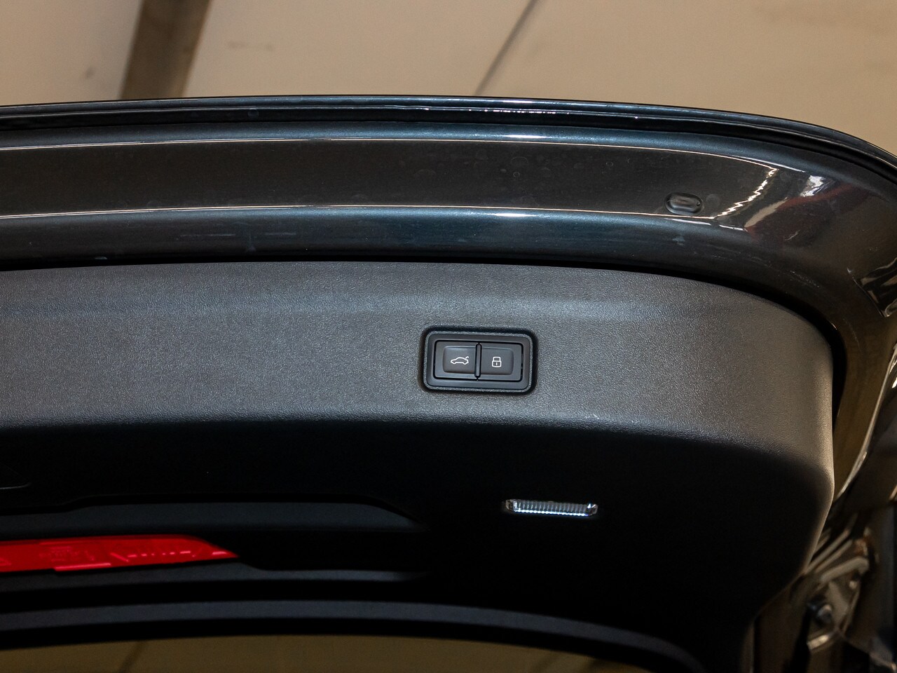 Image about Audi Q6 SUV e-tron e-tron quattro