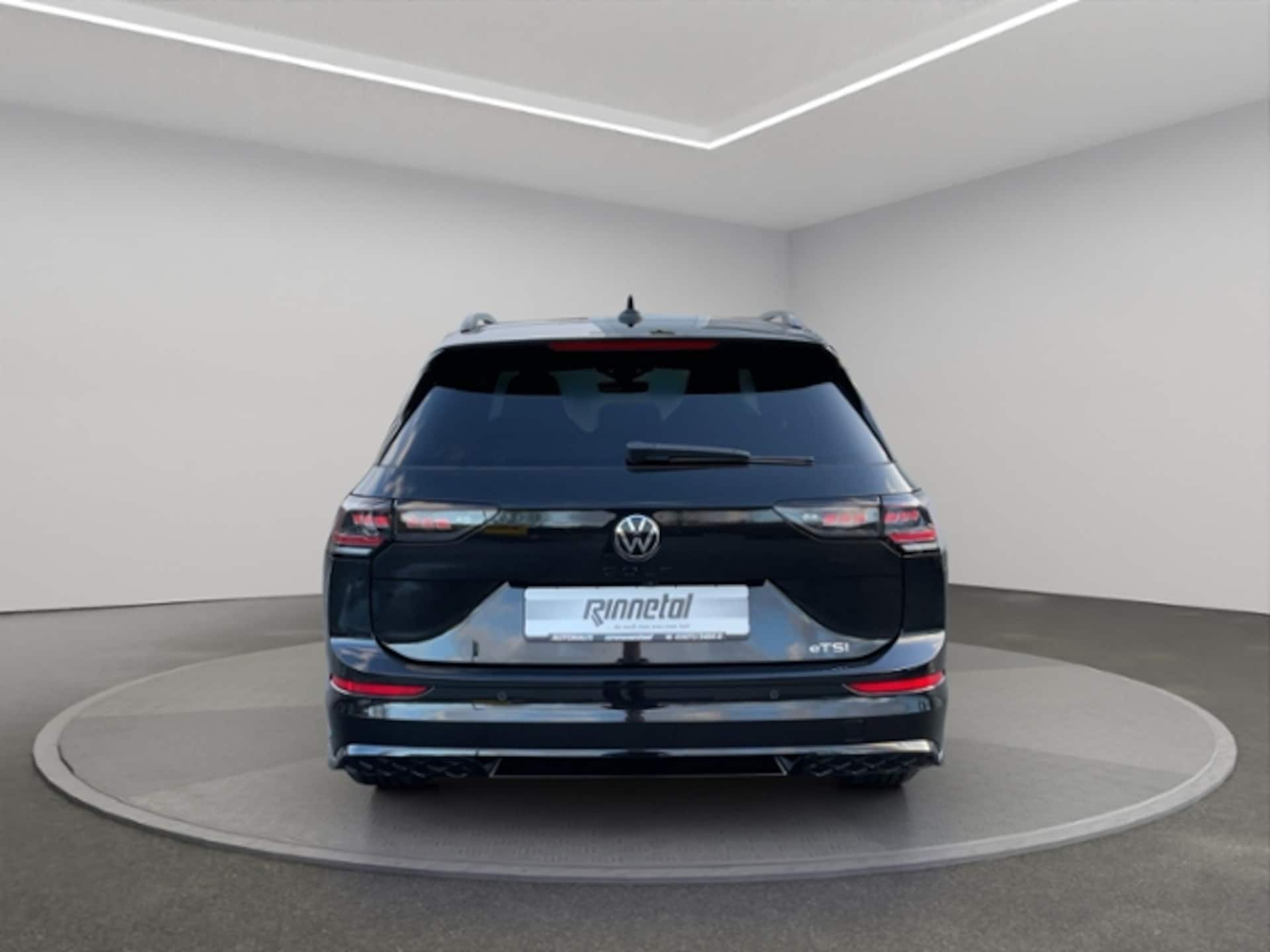 Volkswagen Golf Variant R-Line