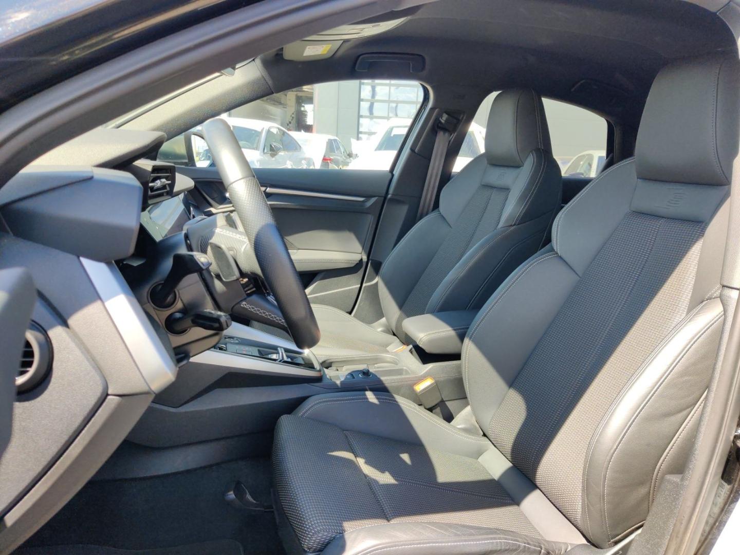 Image about Audi S3 Limousine TFSI quattro S tronic