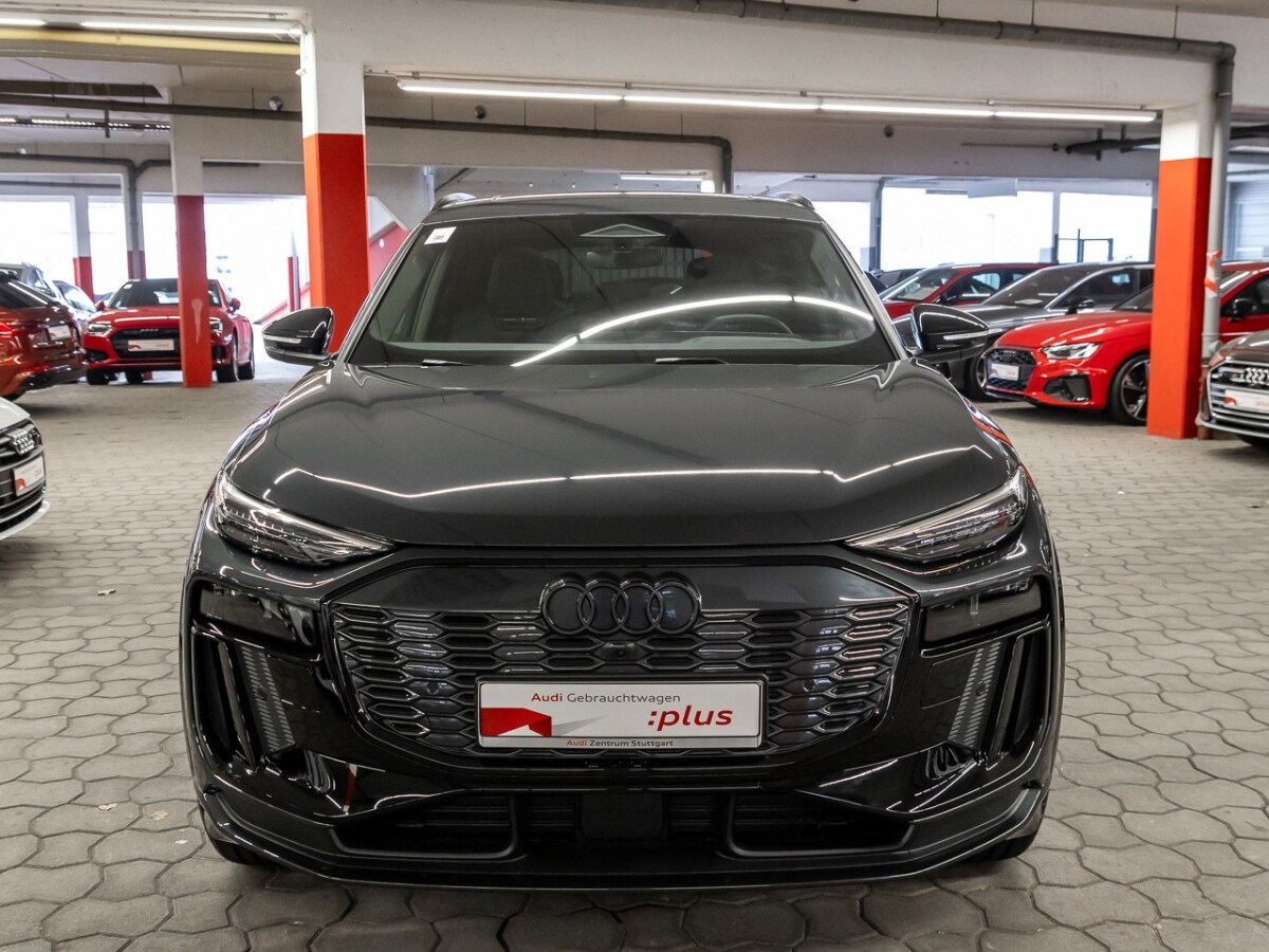 Image about Audi Q6 SUV e-tron e-tron quattro