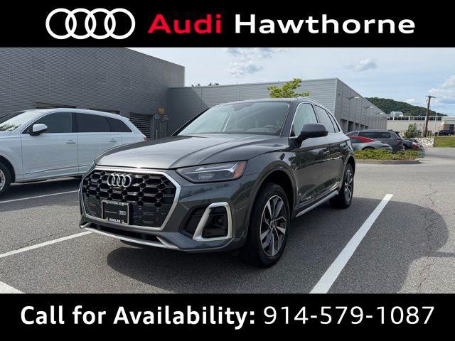 2023 Audi Q5 45 Premium Plus's photo