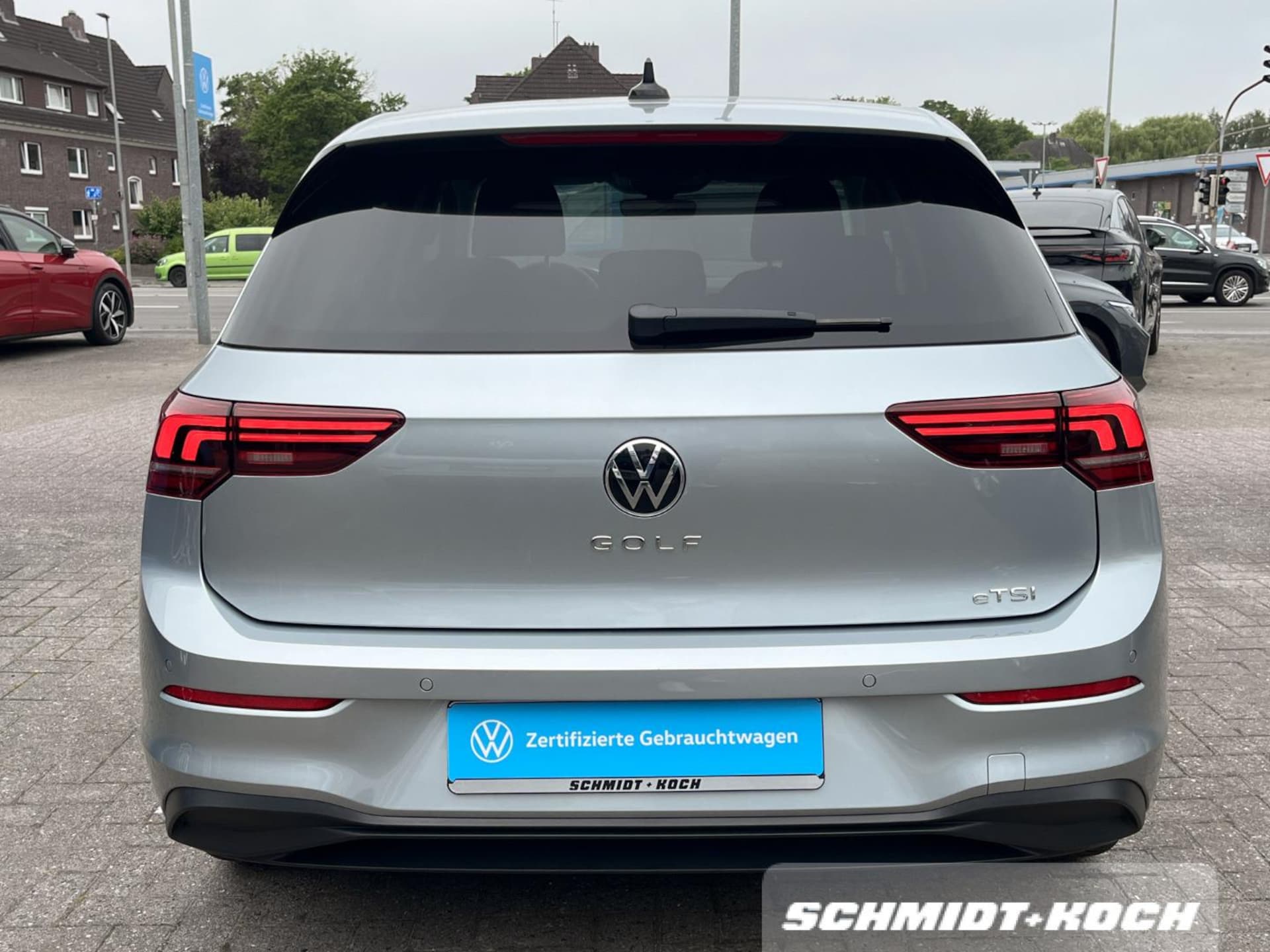 Volkswagen Golf Life