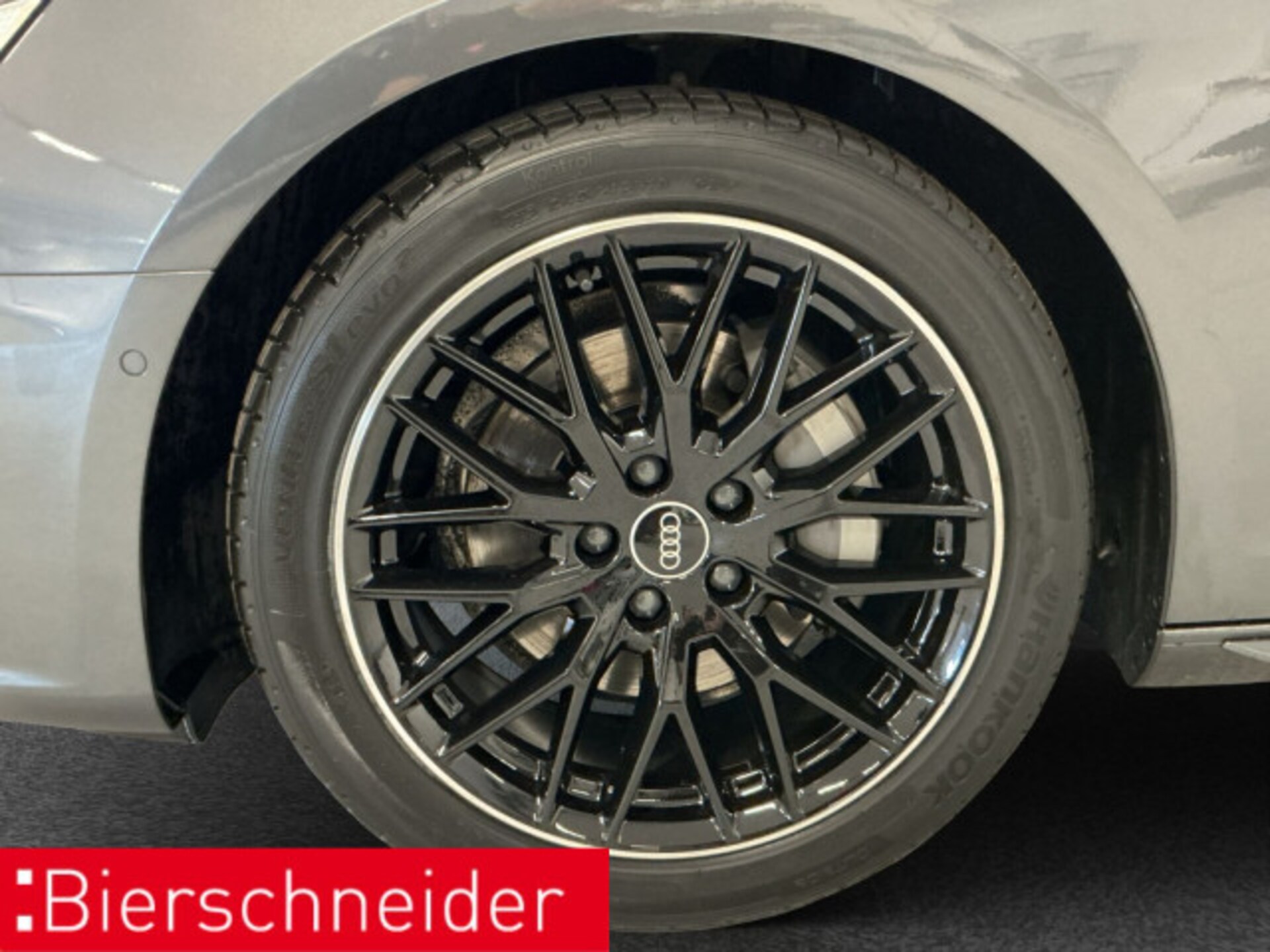 Audi A4 Avant S line