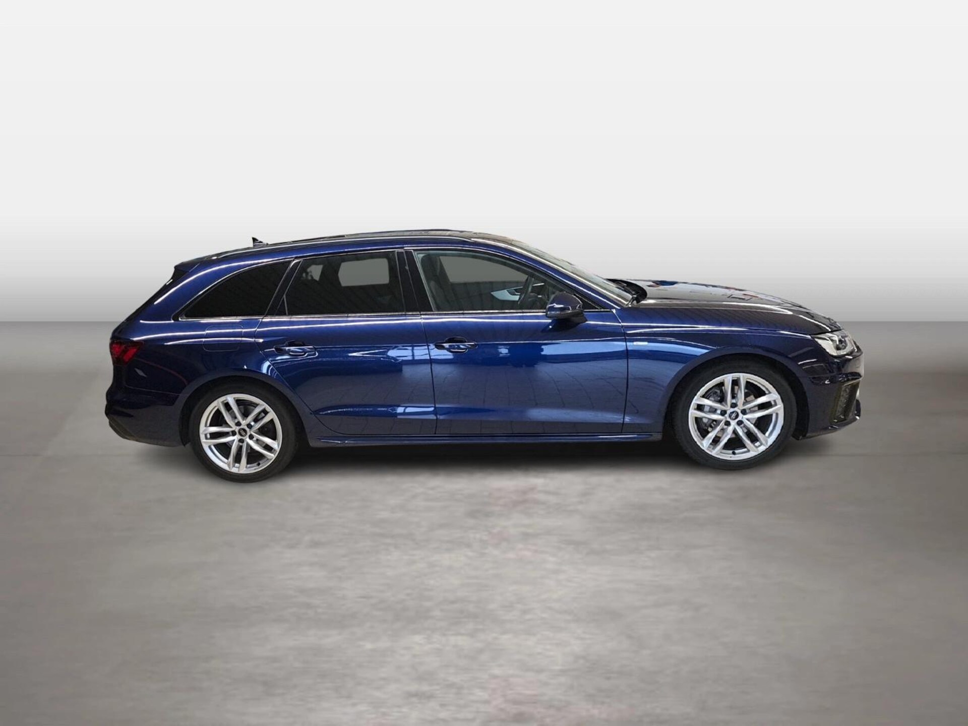 Audi A4 Avant S line