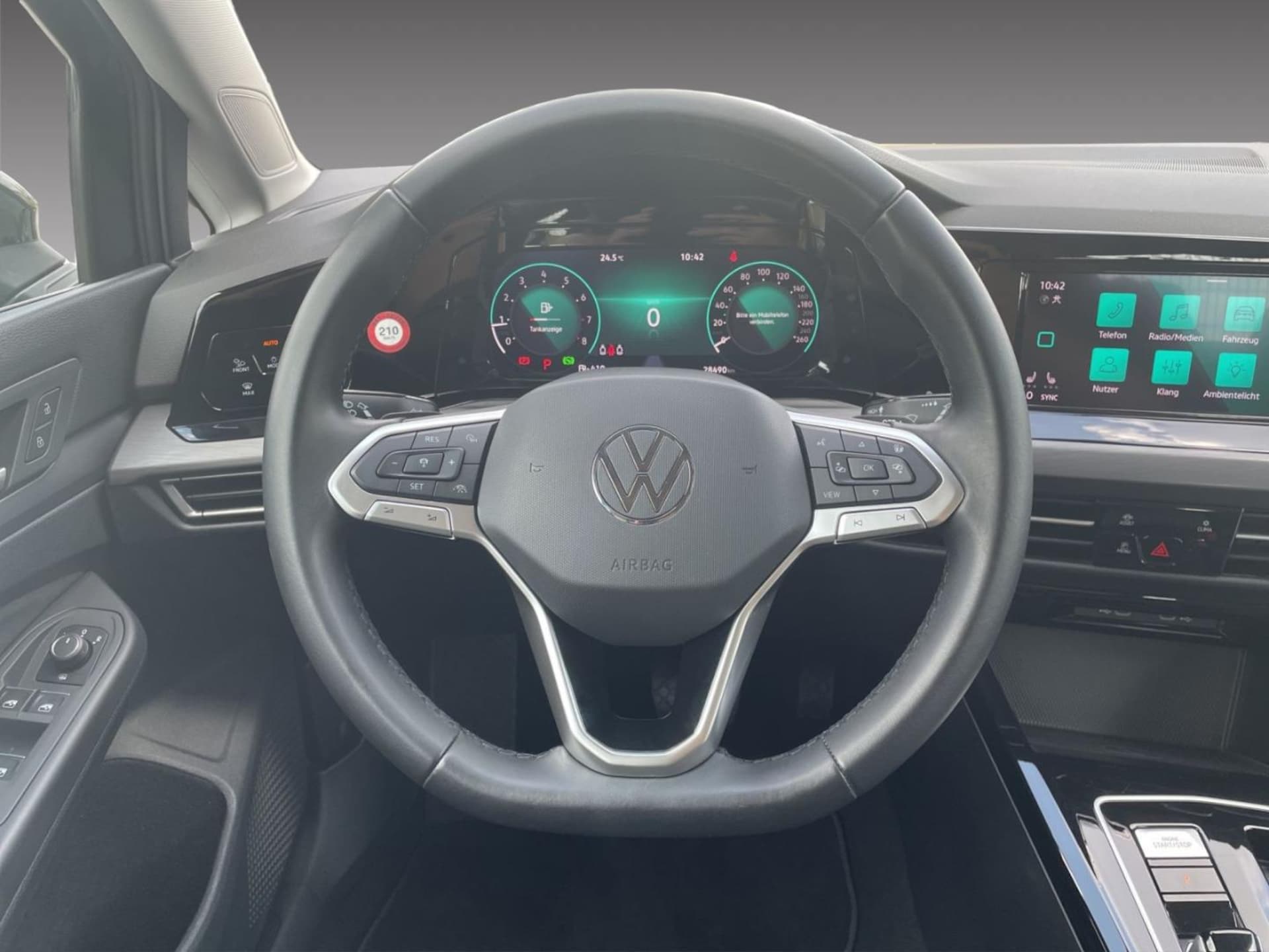 Volkswagen Golf Style