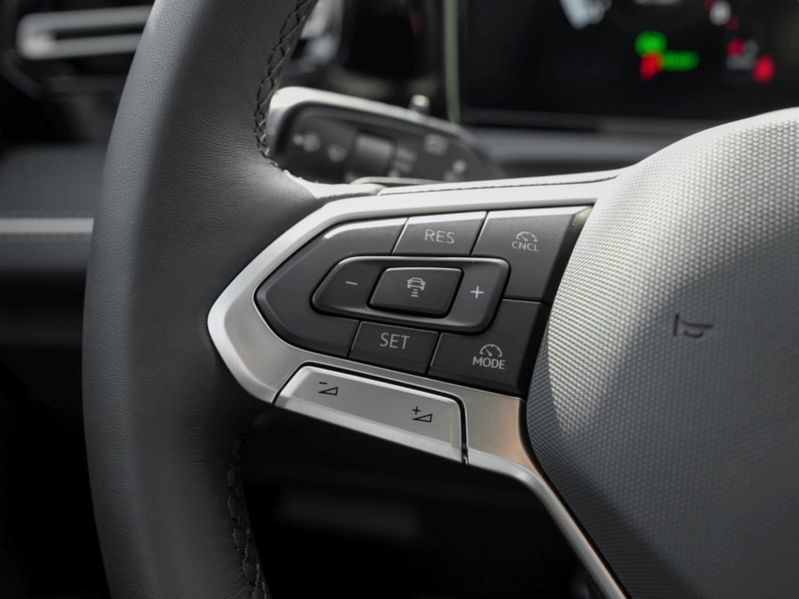Volkswagen Tiguan – Bild 17