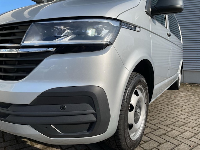 Volkswagen T6.1 Caravelle larger