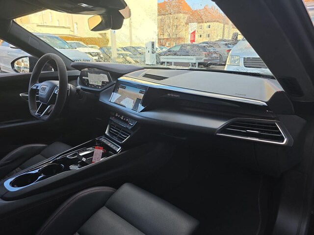 Audi e-tron GT RS
