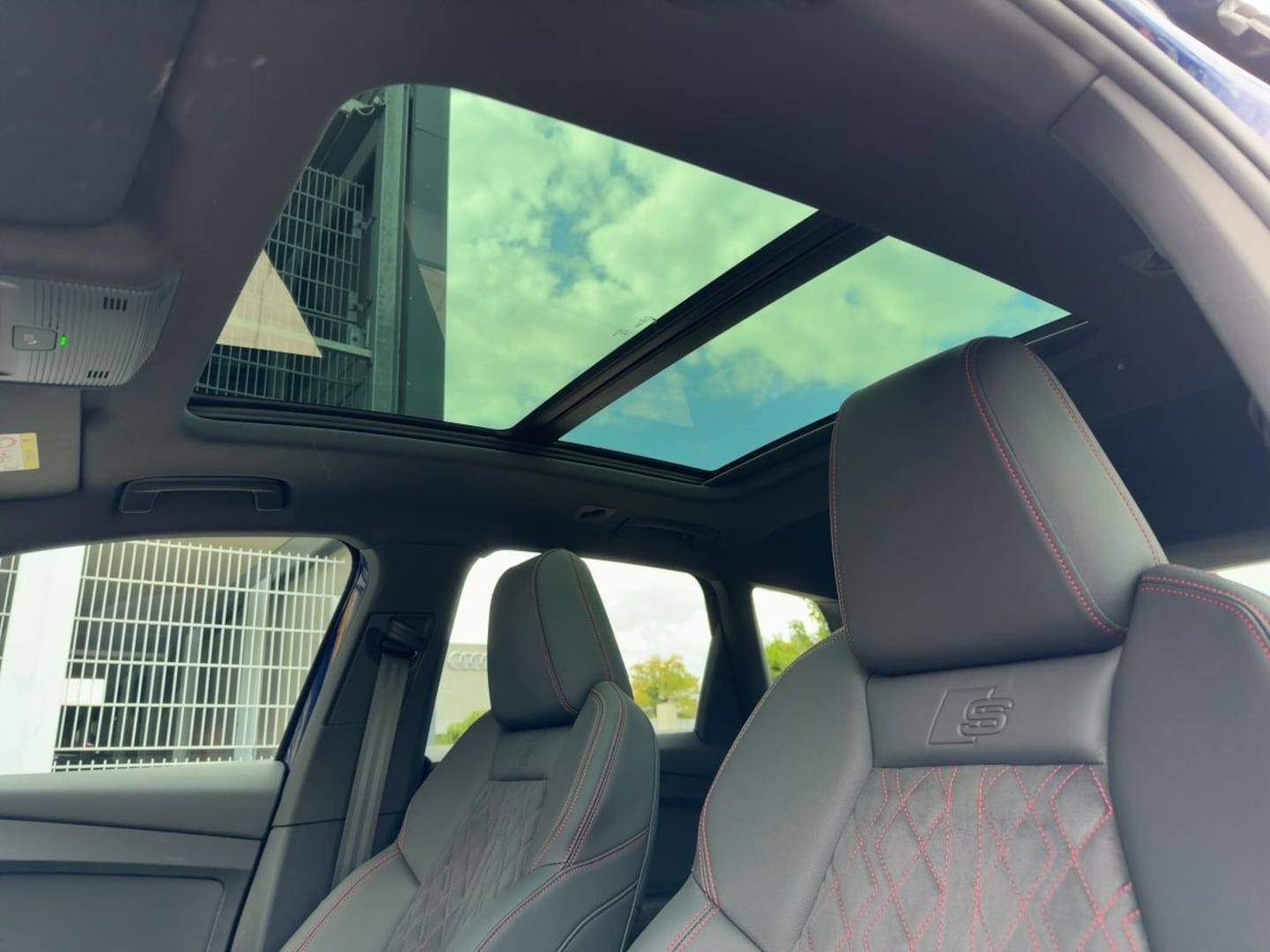 Bild über Audi Q4 e-tron 50 e-tron quattro - für weitere Informationen kontaktieren Sie den Audi Partner