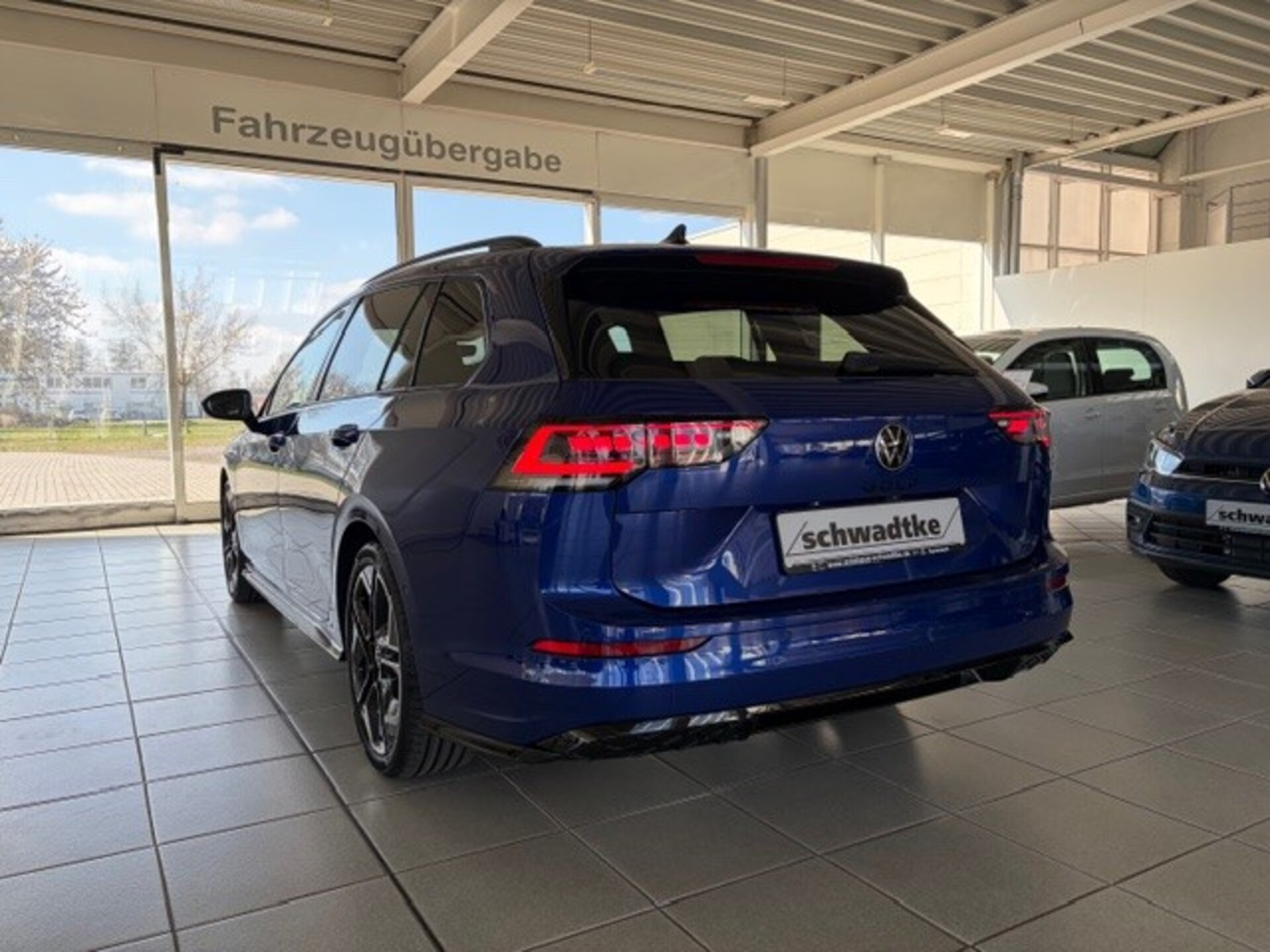 Volkswagen Golf Variant R-Line