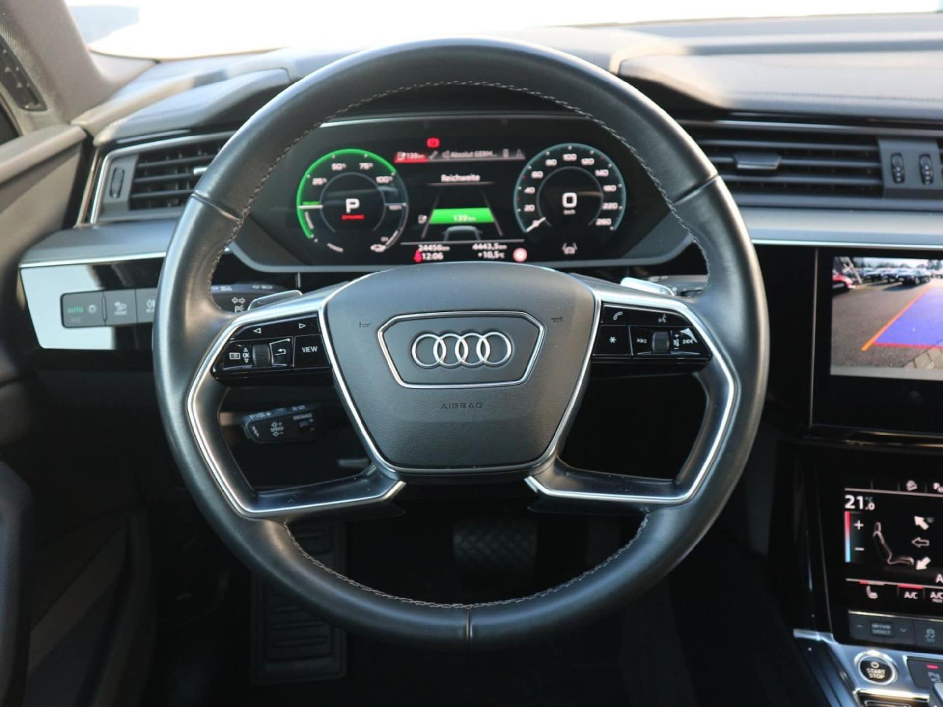 Audi Q8 Sportback e-tron Advanced