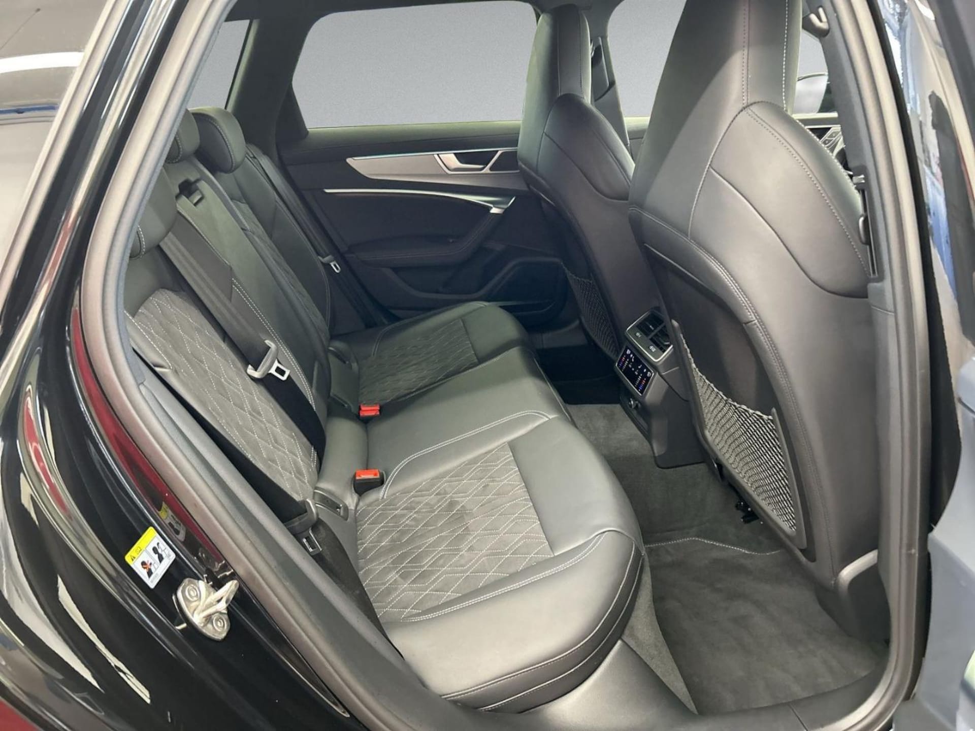 Audi S6 Avant