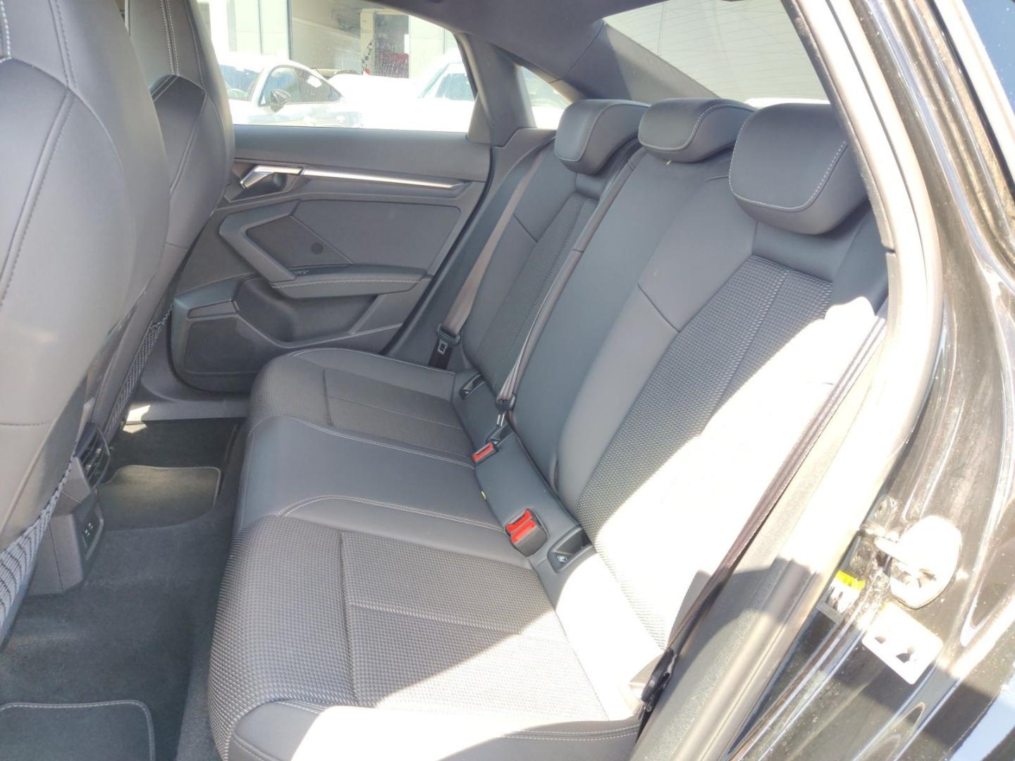 Image about Audi S3 Limousine TFSI quattro S tronic
