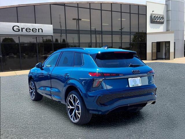 2026 Audi Q3 Base - Photo 3