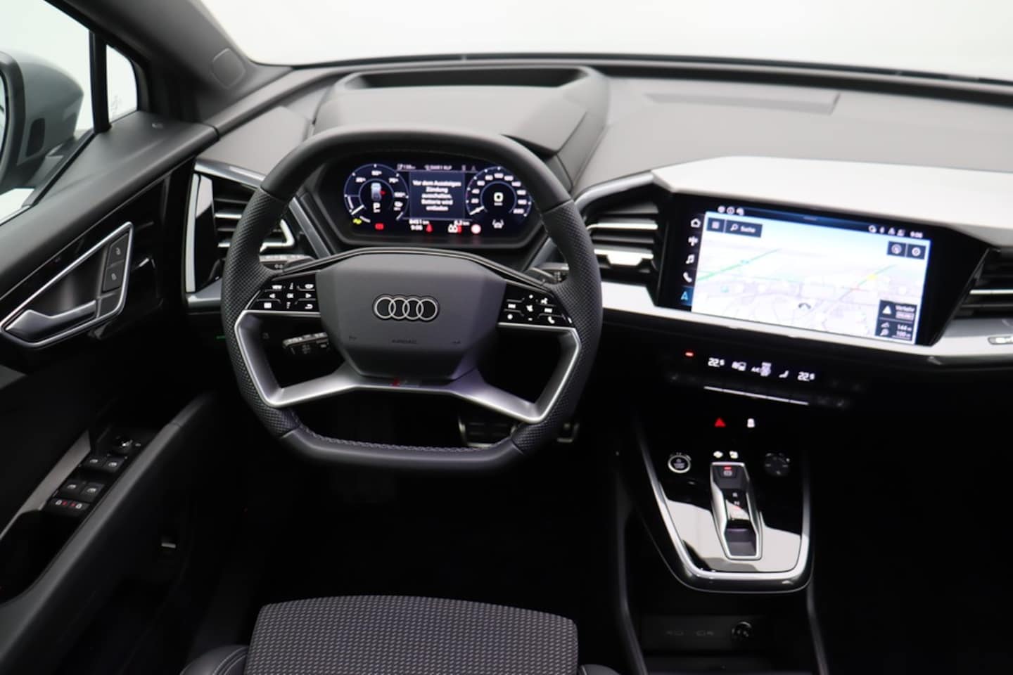 Bild über Audi Q4 e-tron 40 e-tron - für weitere Informationen kontaktieren Sie den Audi Partner
