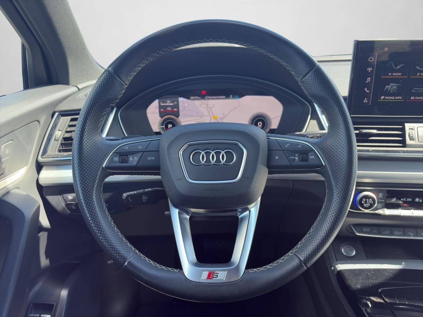 Bild über Audi Q5 TFSI e 50 TFSI e quattro S tronic - für weitere Informationen kontaktieren Sie den Audi Partner