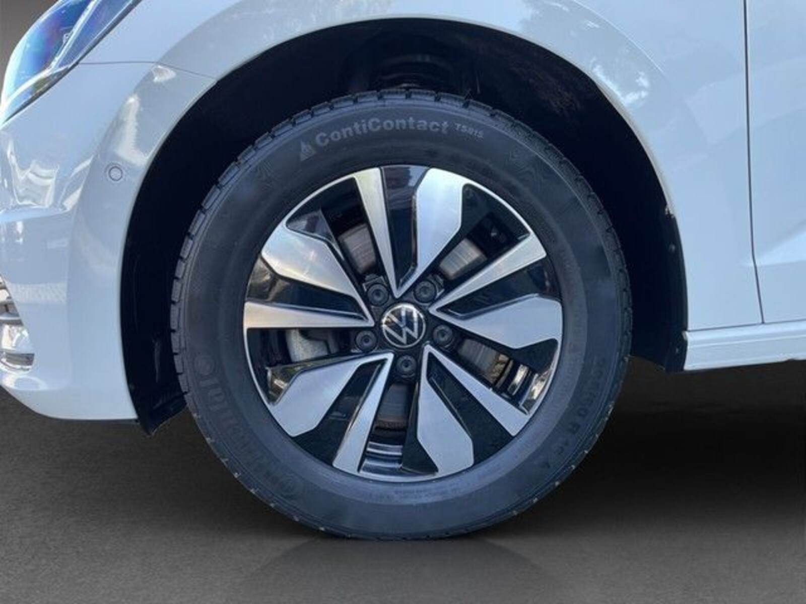 Volkswagen Touran – Bild 11