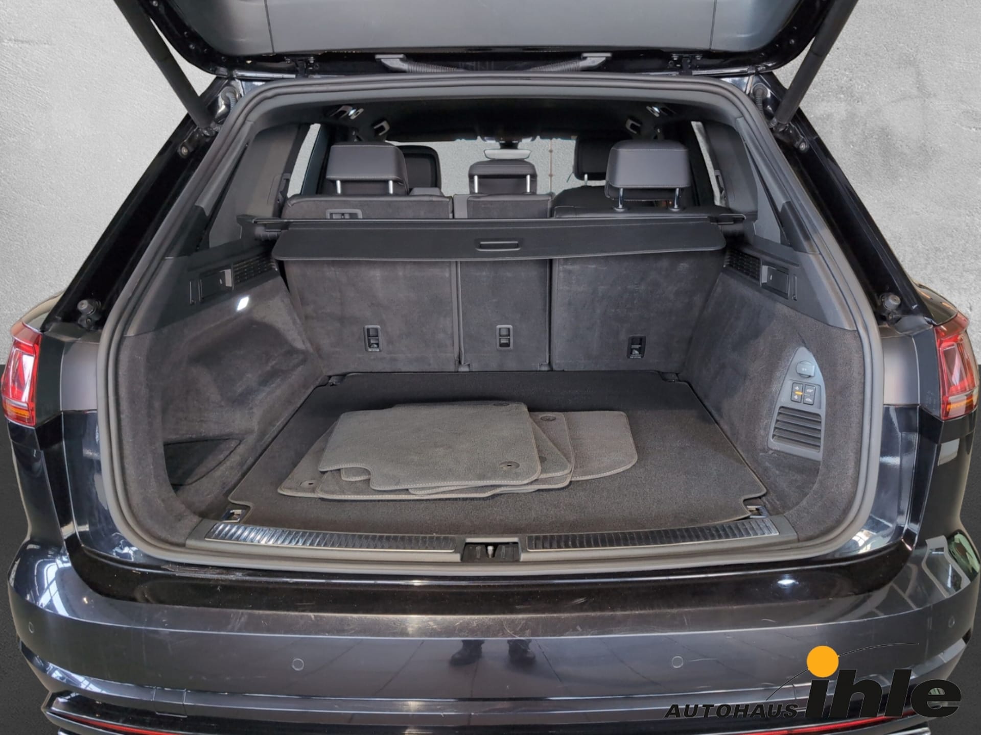 Volkswagen Touareg Basis-Modell