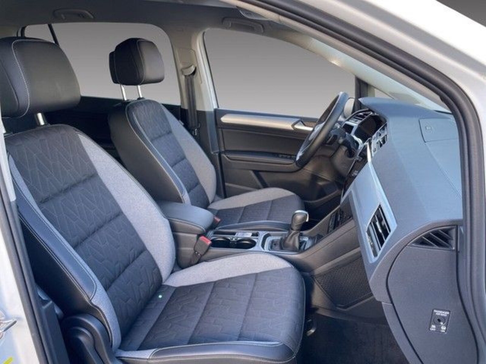 Volkswagen Touran – Bild 13