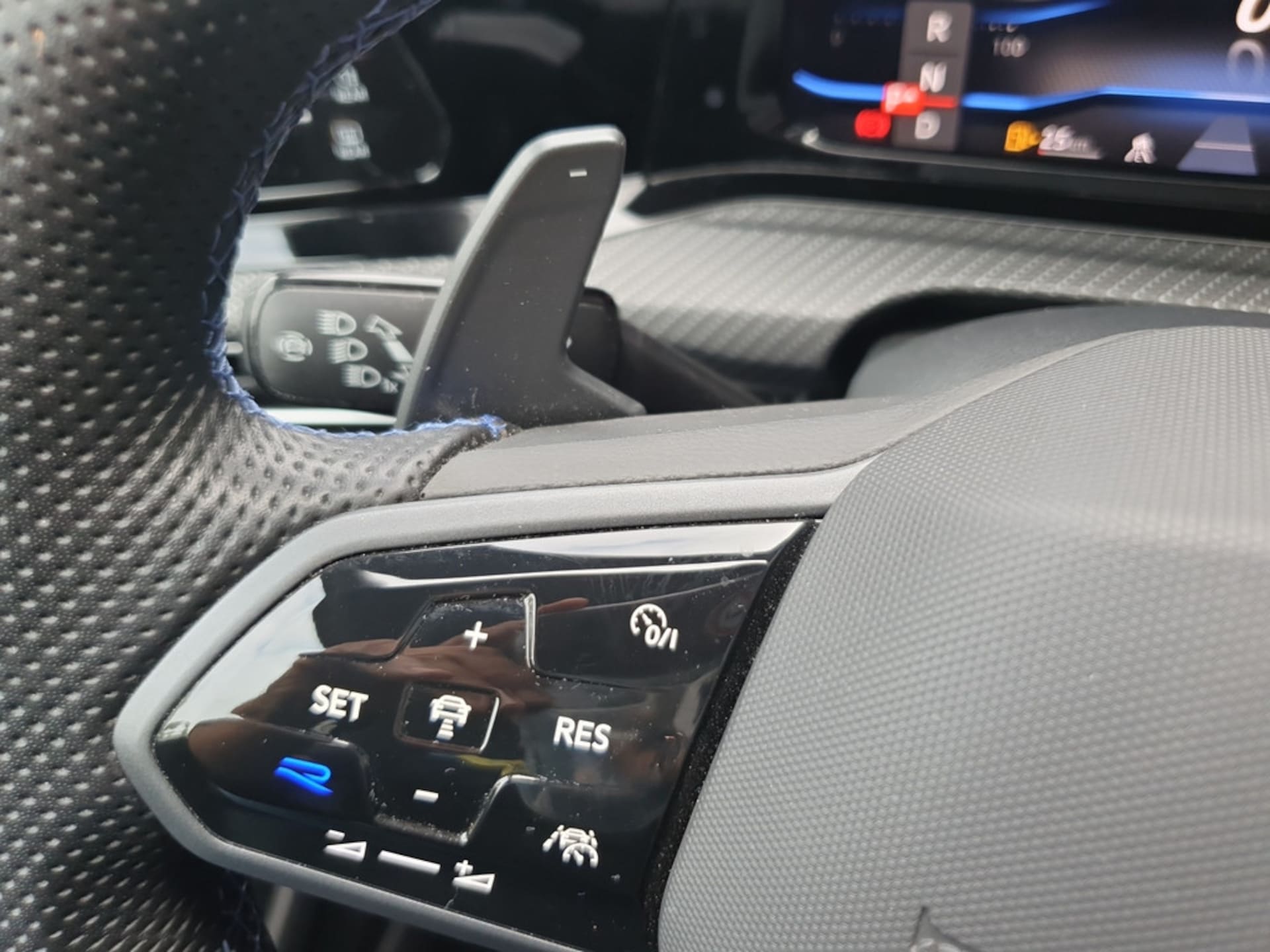 Volkswagen Golf Variant R