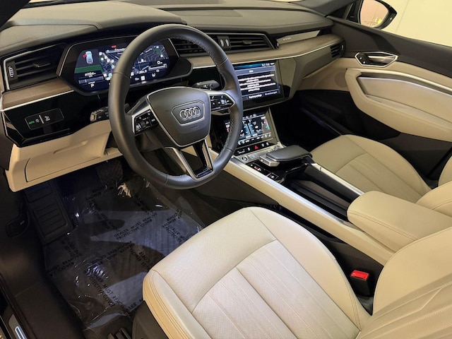 2024 Audi Q8 Sportback e-tron