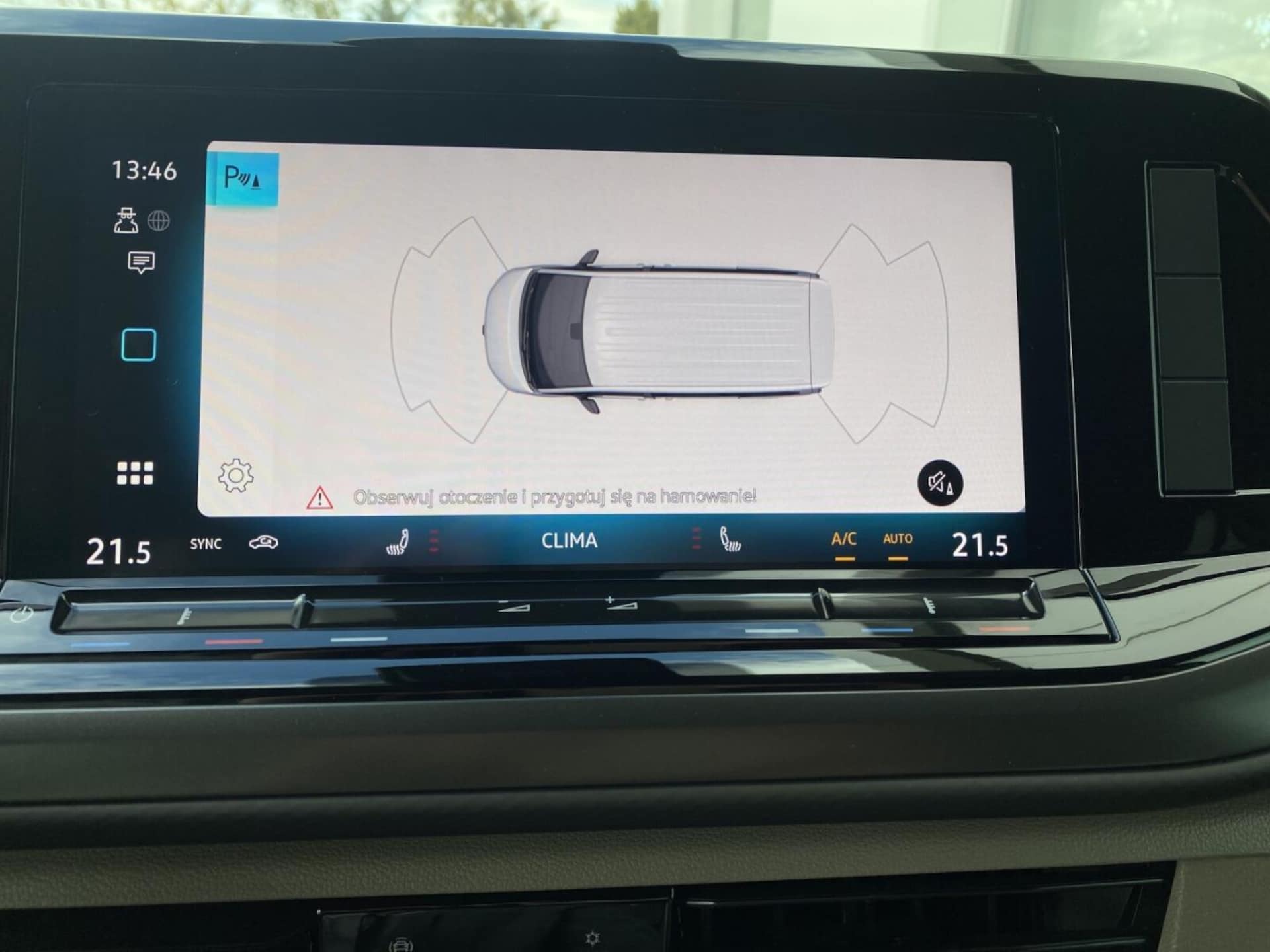 Volkswagen Multivan długi rozstaw osi Model bazowy