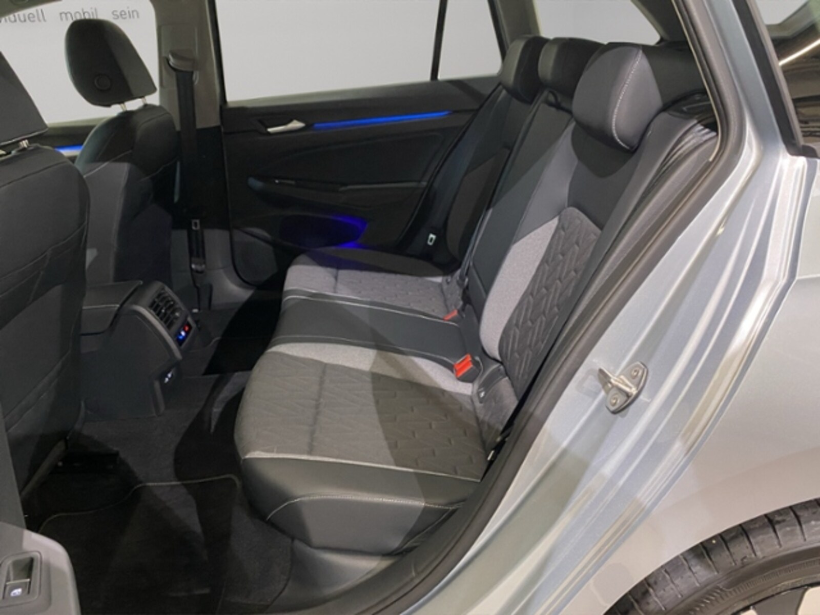 Volkswagen Golf Variant – Bild 9