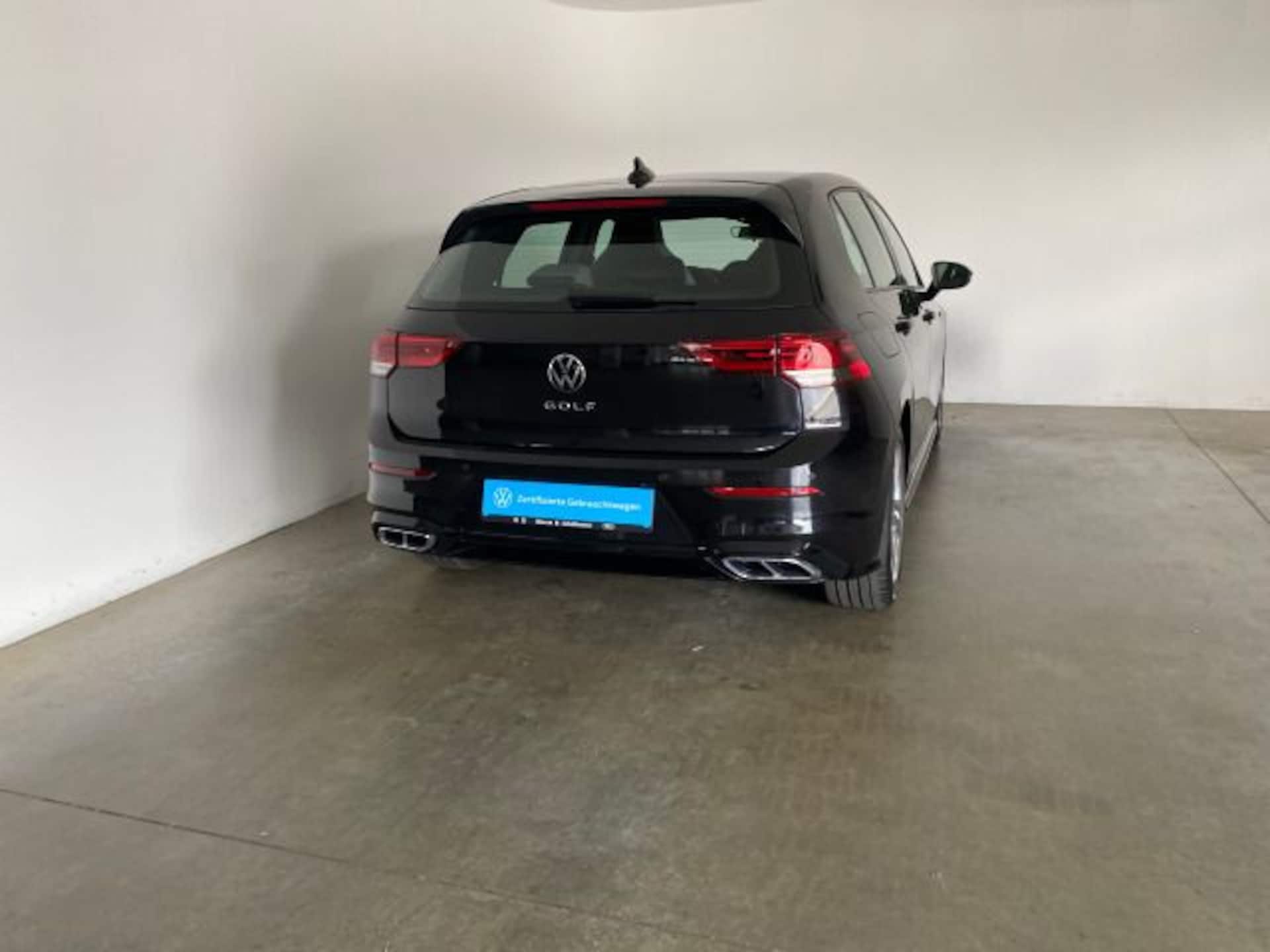 Volkswagen Golf R-Line