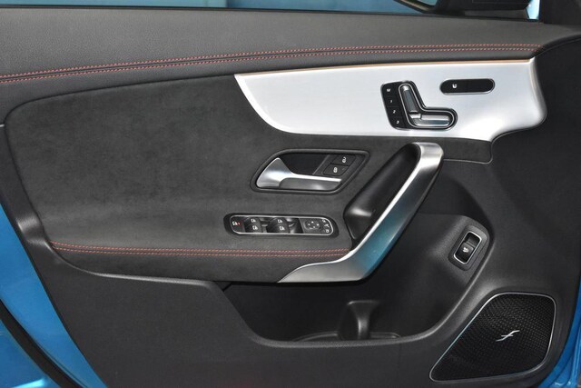 2025 Mercedes-Benz CLA 250