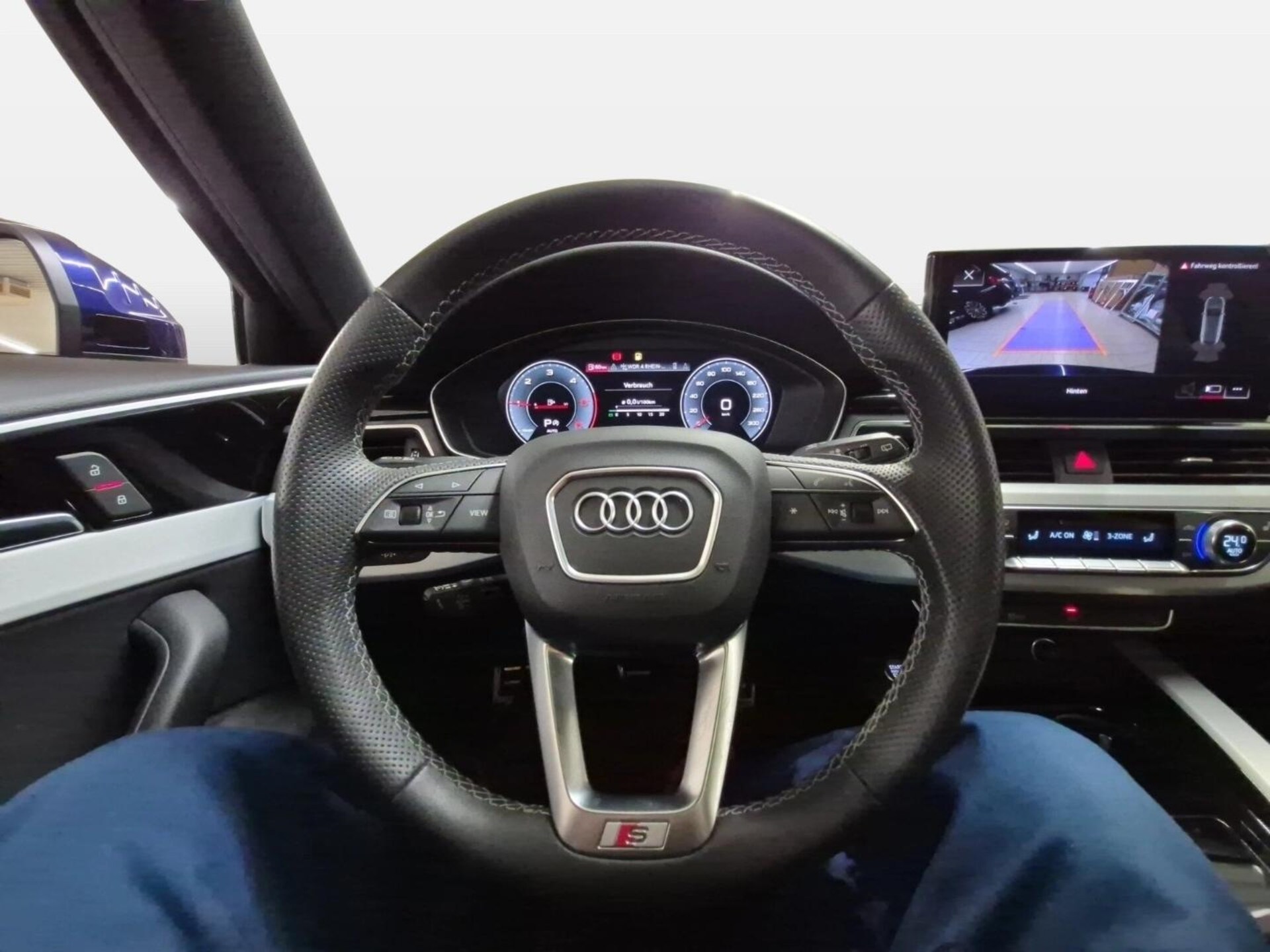 Audi A4 Avant S line