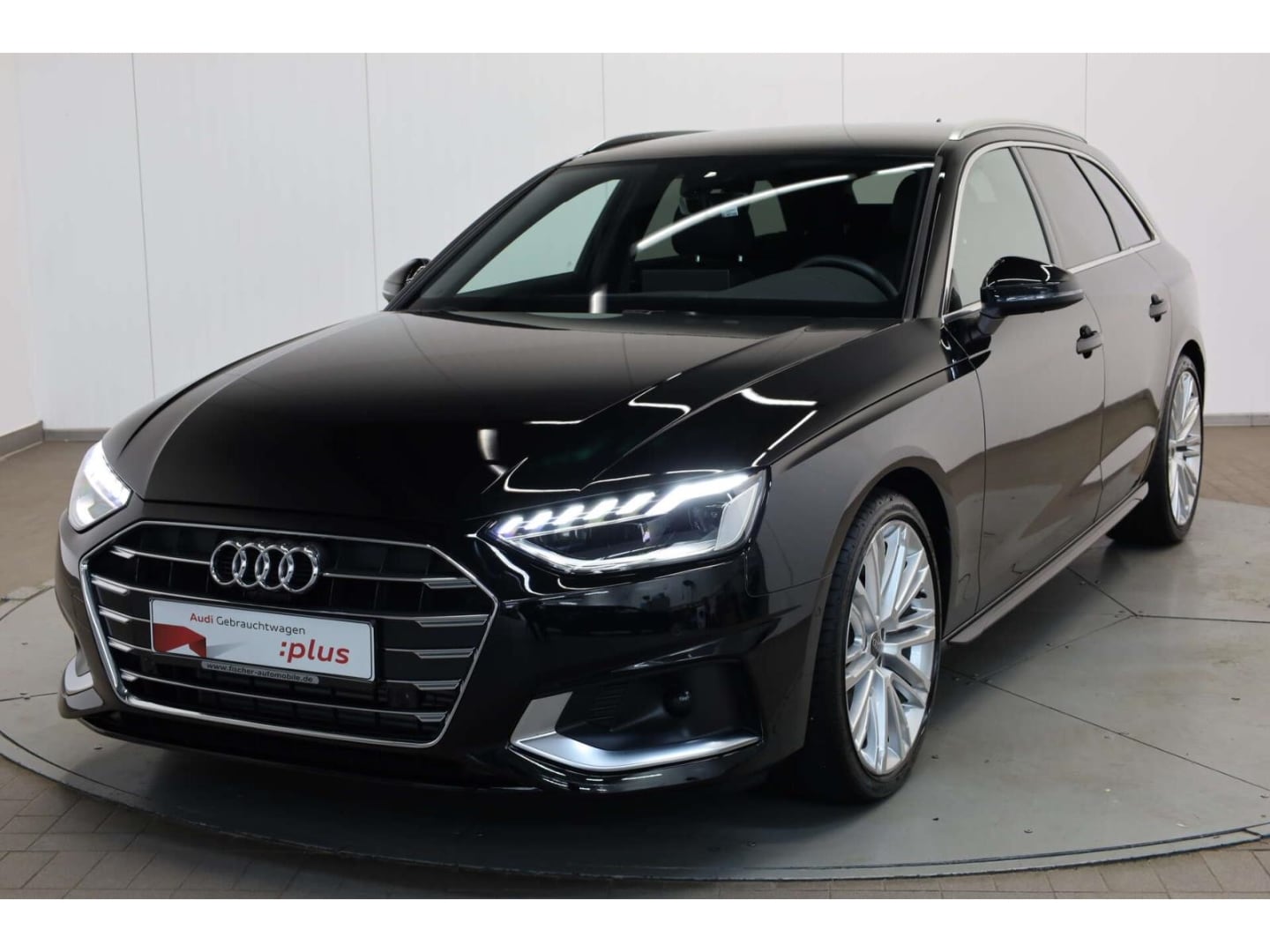 Bild über Audi A4 Avant advanced 40 TFSI S tronic - für weitere Informationen kontaktieren Sie den Audi Partner