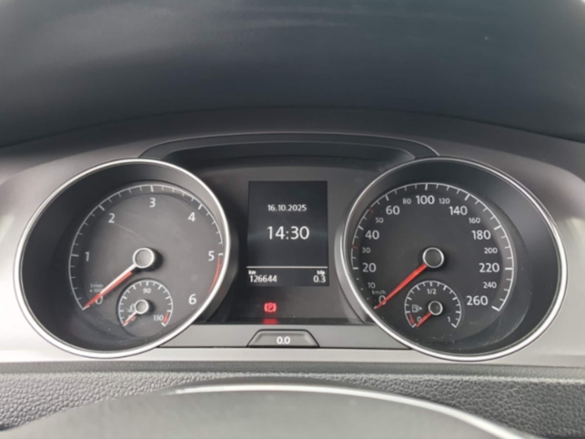 Volkswagen Golf LOUNGE
