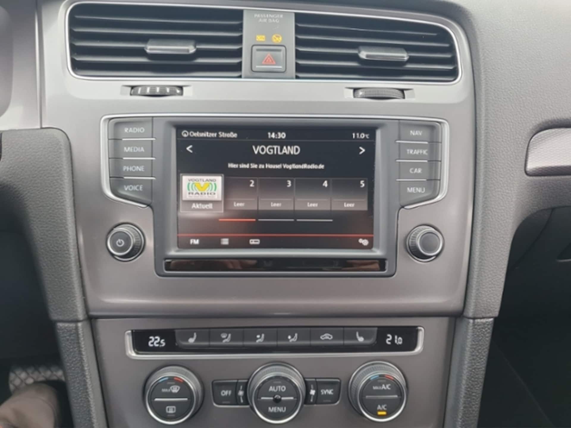 Volkswagen Golf LOUNGE