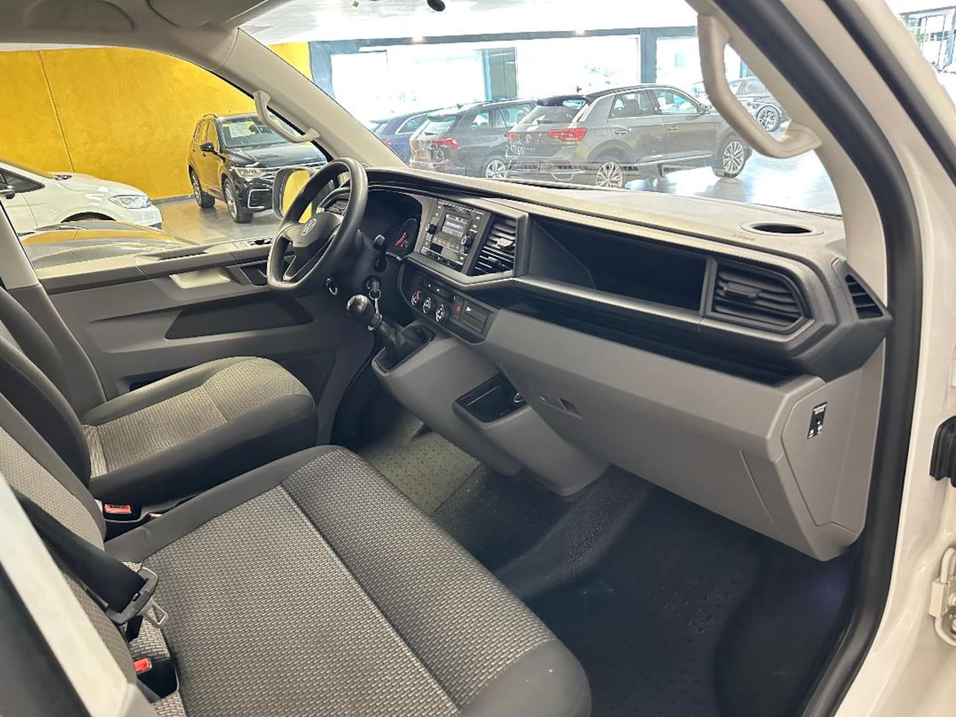 Volkswagen T6.1 Transporter Kasten kurzer Radstand