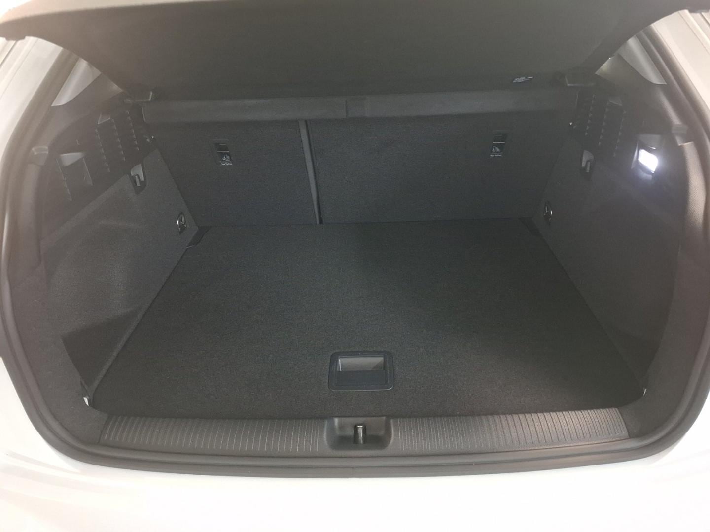 Bild über Audi Q2 S line 35 TFSI S tronic - für weitere Informationen kontaktieren Sie den Audi Partner
