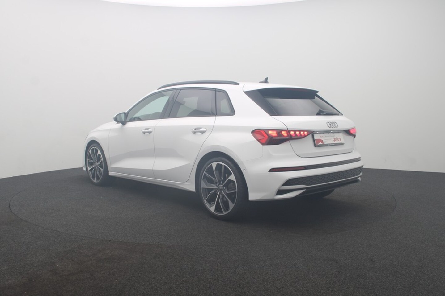 Bild über Audi A3 Sportback 35 TDI S tronic - für weitere Informationen kontaktieren Sie den Audi Partner