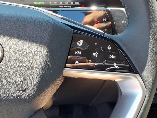 2026 Audi Q3 Base - Photo 13