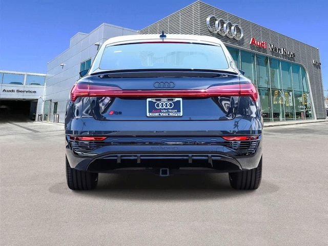 2024 Audi Q8 Sportback e-tron
