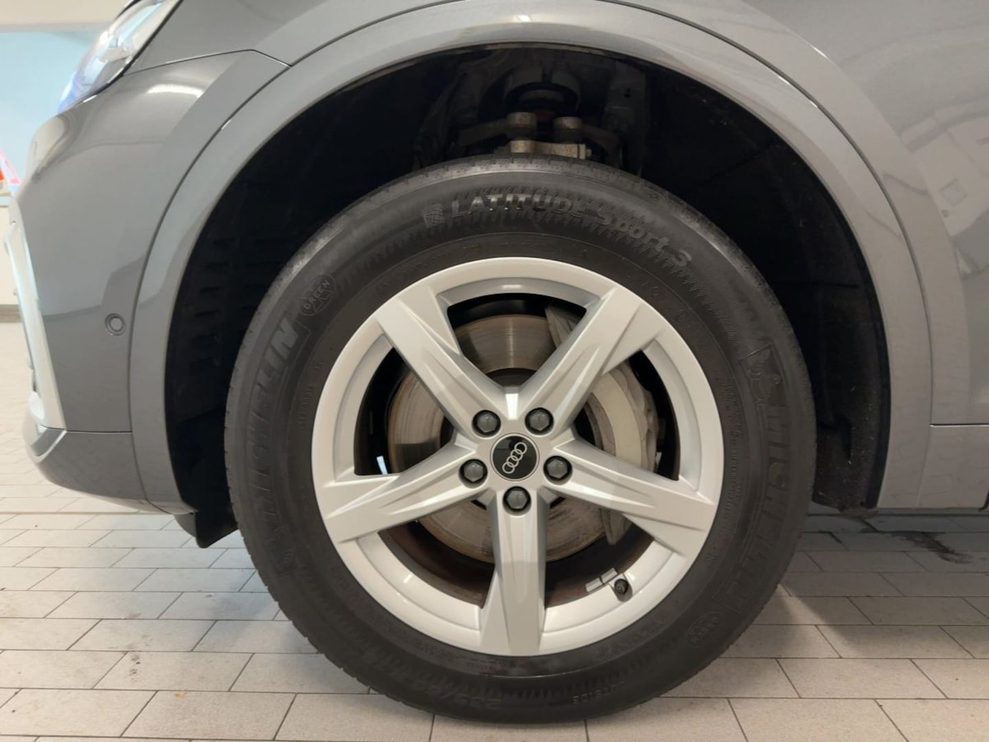 Bild über Audi Q5 Sportback TFSI e S line 55 TFSI e quattro S tronic - für weitere Informationen kontaktieren Sie den Audi Partner