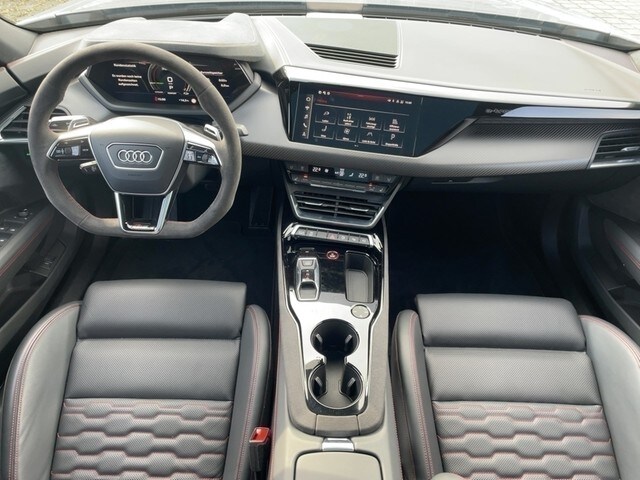 Image about Audi RS e-tron GT e-tron quattro