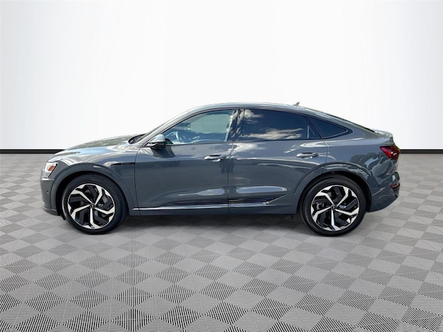 2024 Audi Q8 Sportback e-tron