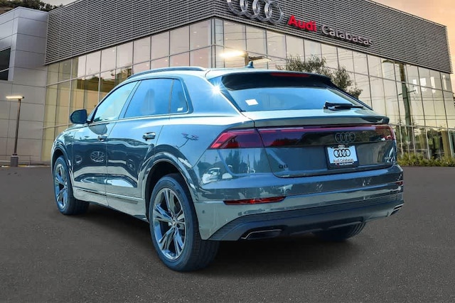 2026 Audi Q8