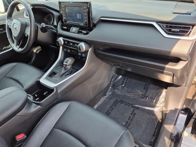 2022 Toyota RAV4 XLE Premium - Photo 19