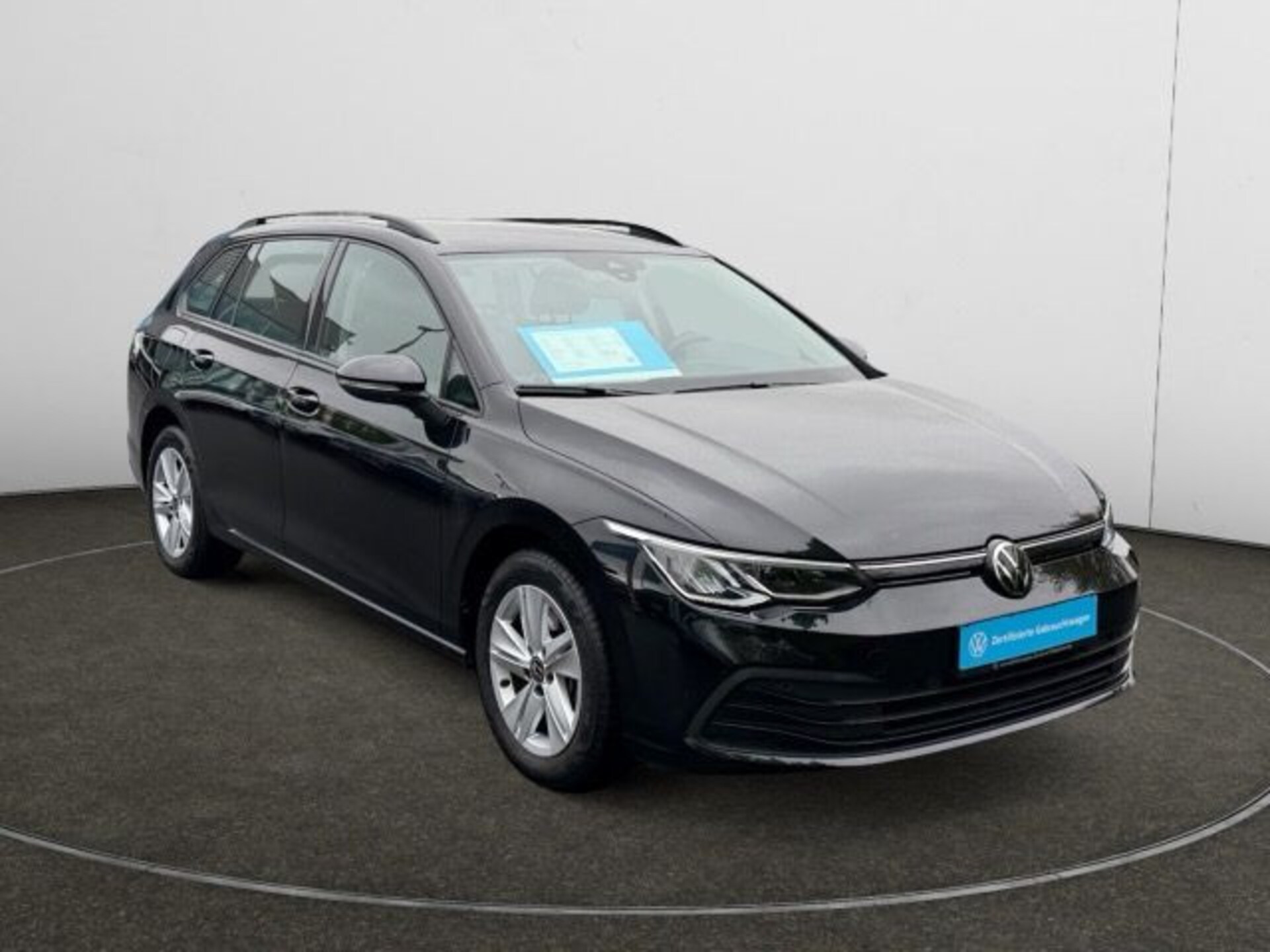Volkswagen Golf Variant Life