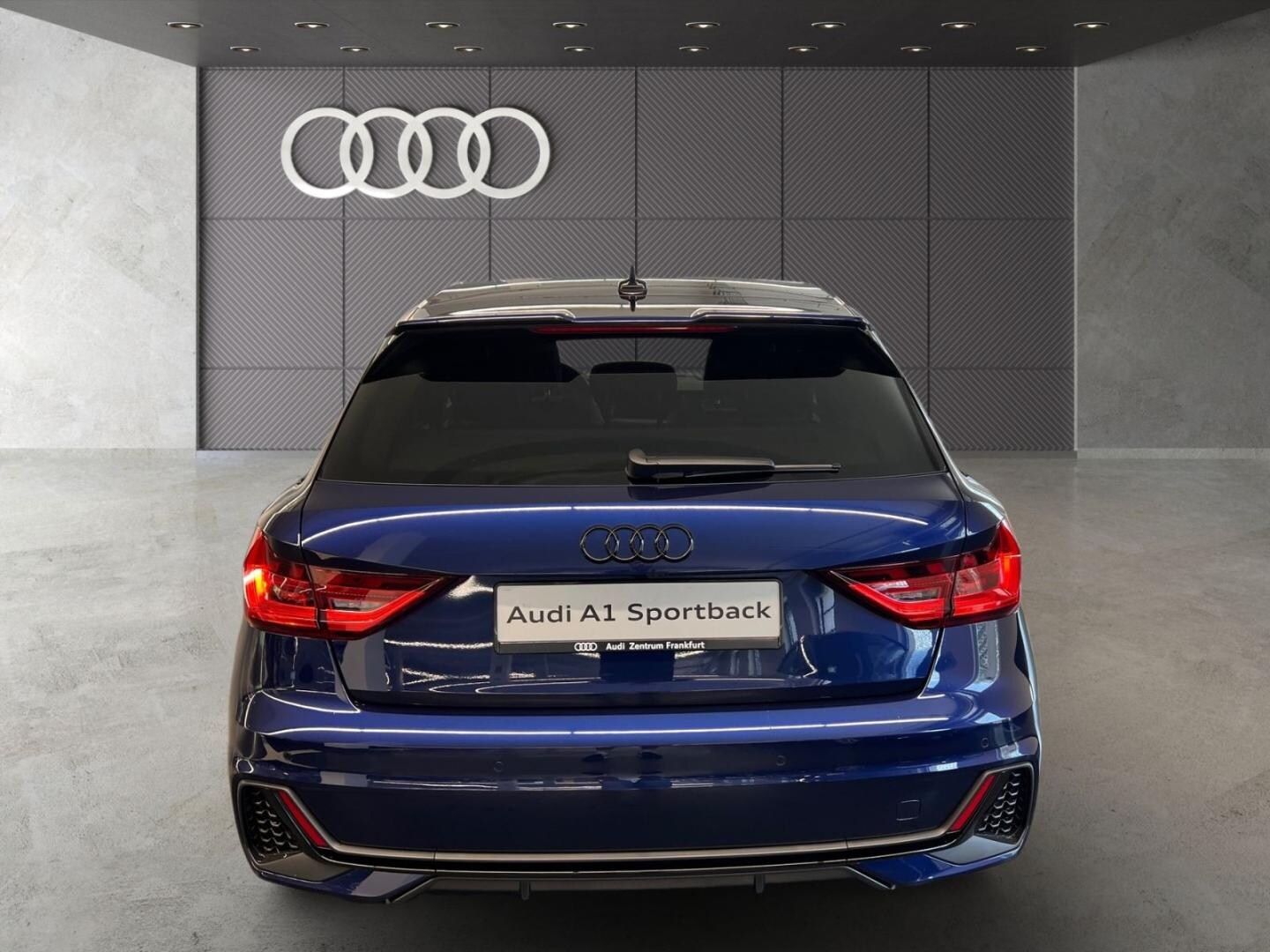 Bild über Audi A1 Sportback S line 35 TFSI S tronic - für weitere Informationen kontaktieren Sie den Audi Partner
