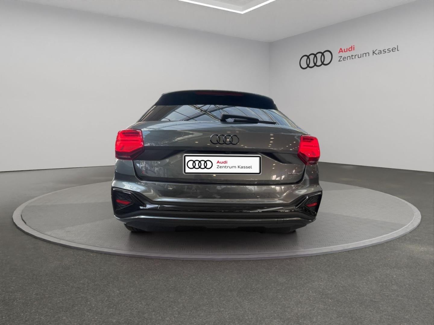 Bild über Audi Q2 S line 35 TDI quattro S tronic - für weitere Informationen kontaktieren Sie den Audi Partner
