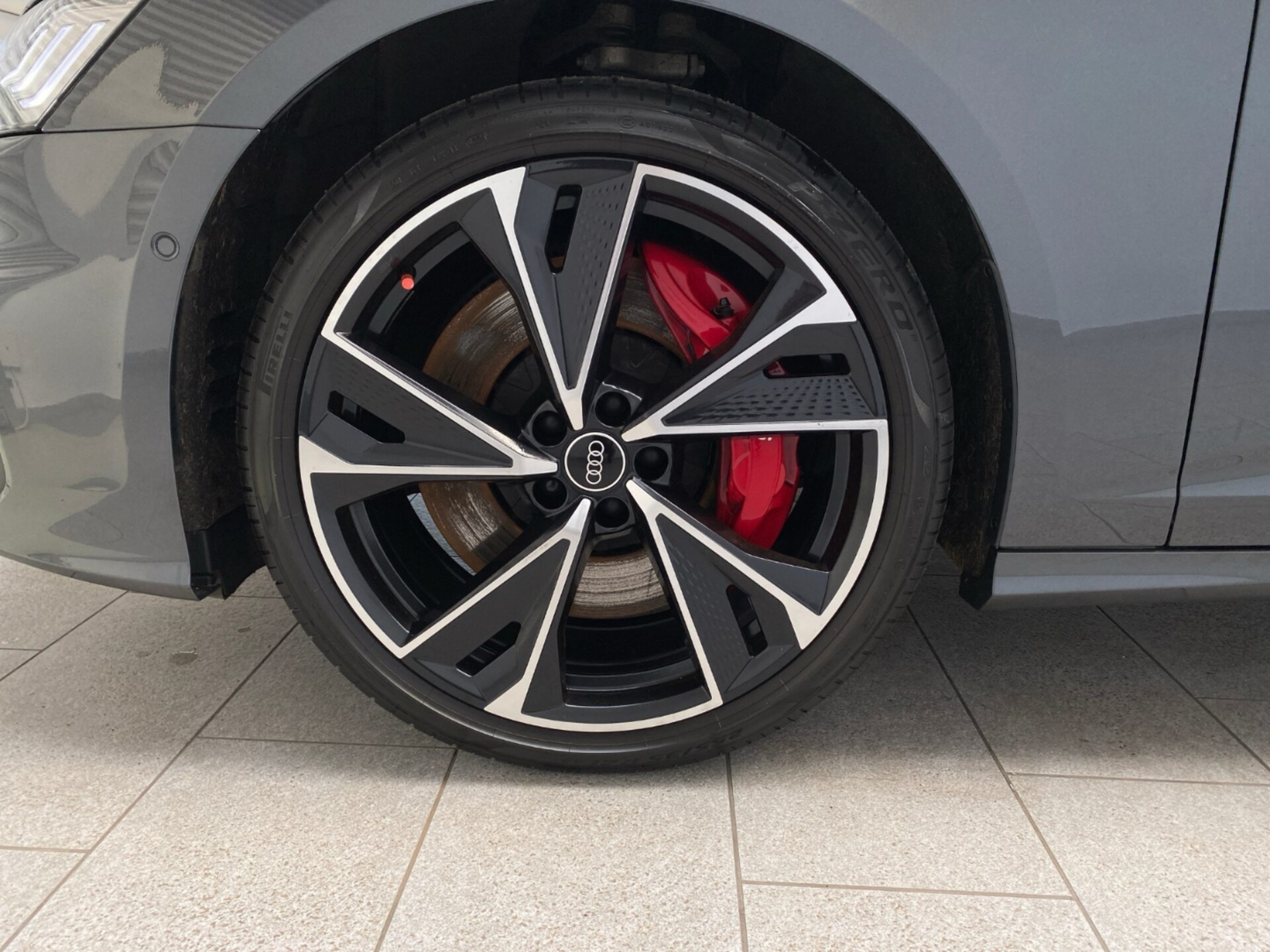 Audi S6 Avant