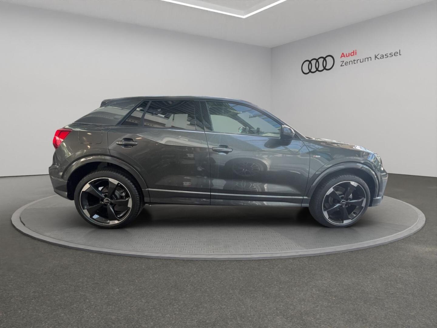 Bild über Audi Q2 S line 35 TDI quattro S tronic - für weitere Informationen kontaktieren Sie den Audi Partner